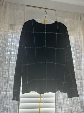 Elliot Lauren Size M Black Windowpane Sweater